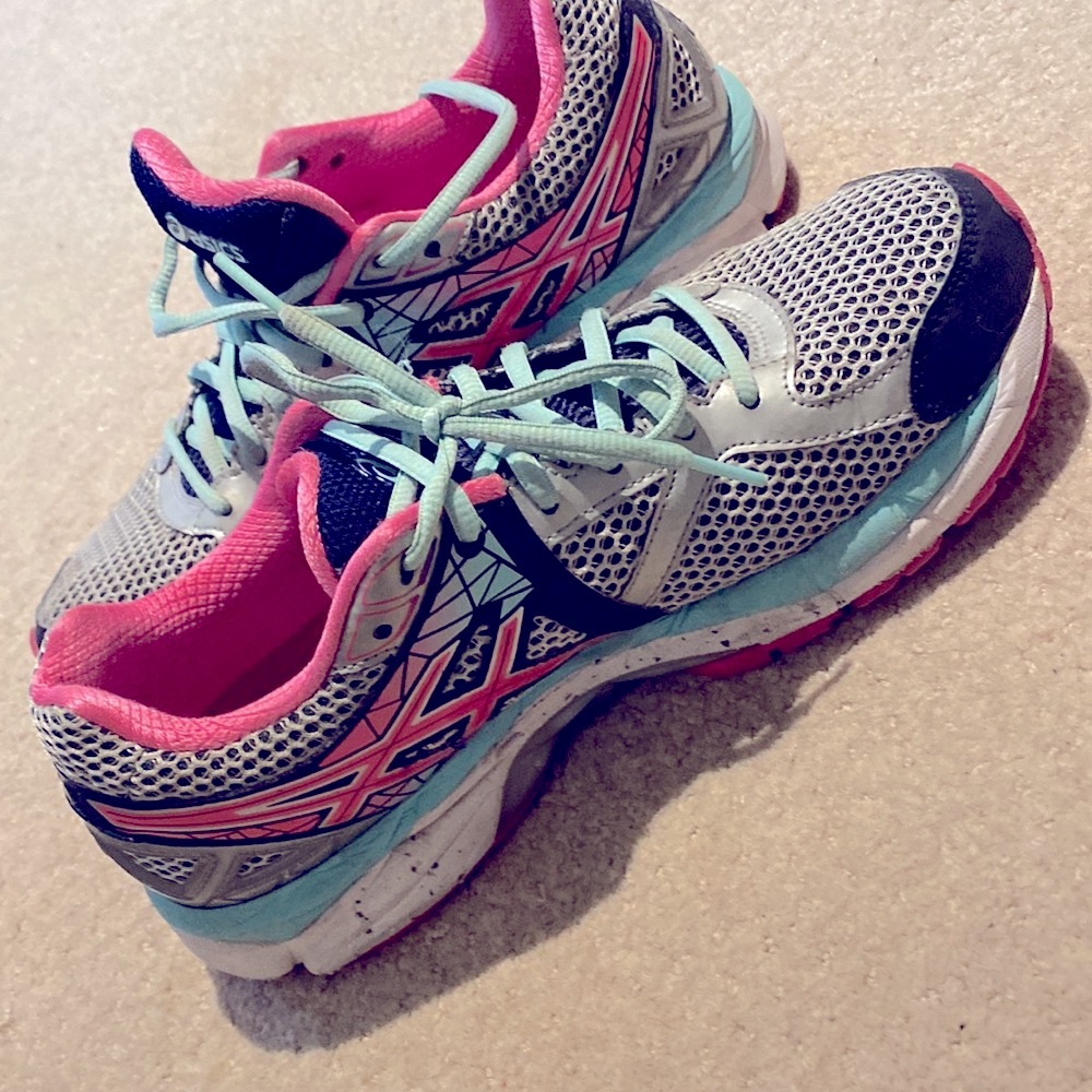 ASICS GT-2000 Running Shoe - Picture 8 of 9